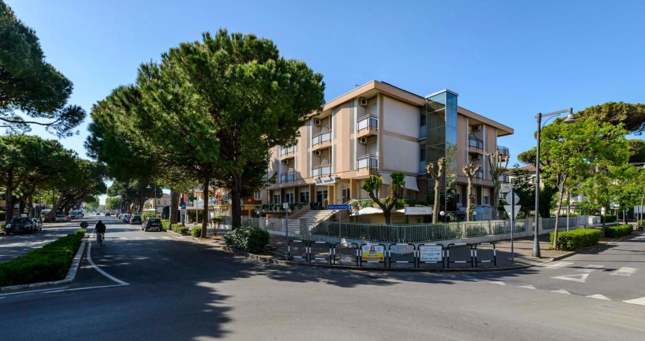 Hotel Giardino Cesenatico Esterno foto