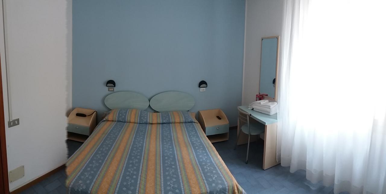 Hotel Giardino Cesenatico Esterno foto
