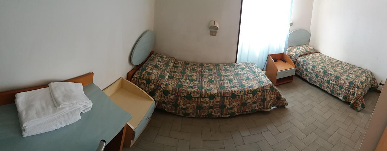 Hotel Giardino Cesenatico Esterno foto